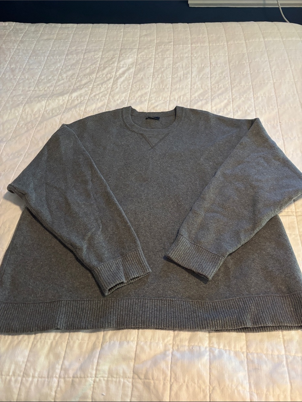 GAP Men's Crewneck Sweater in Charcoal Gray